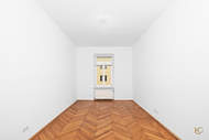 Verkauft: Stilvolle, elegante und frisch renovierte Altbauwohnung in bester Lage – Neuhausen 01